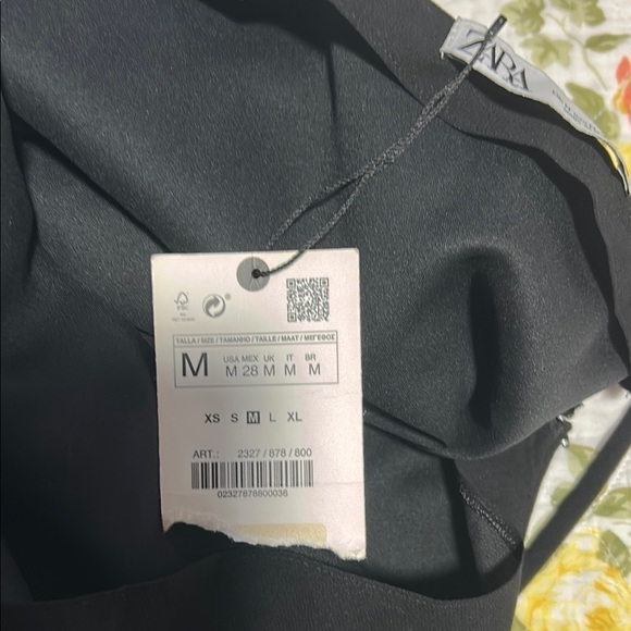 Zara Elegant Black Dress - Picture 4 of 4